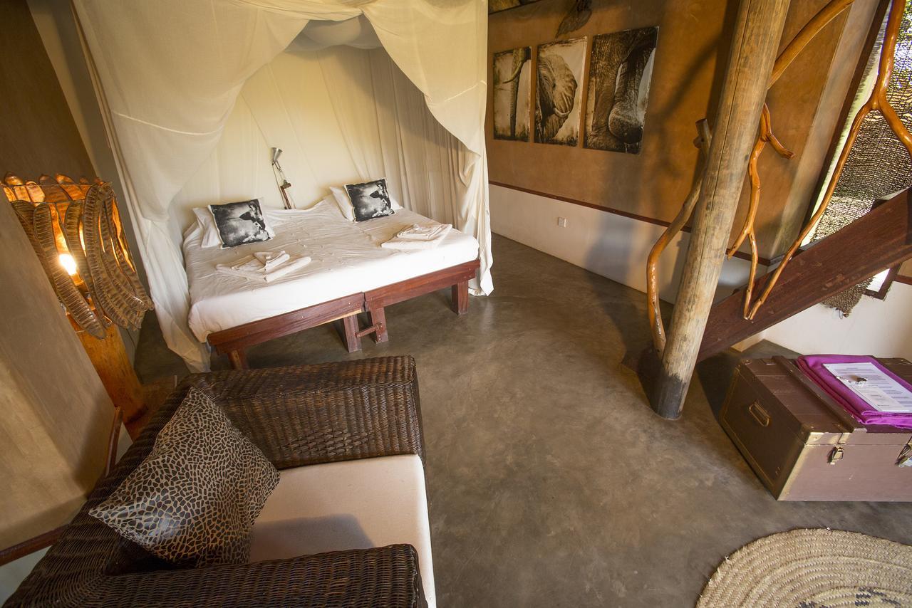 Track And Trail River Camp Kakumbi Extérieur photo